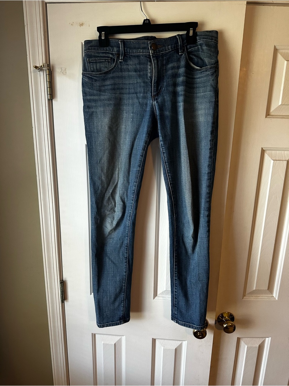Classic Women's Blue Denim relaxed skinny Jeans